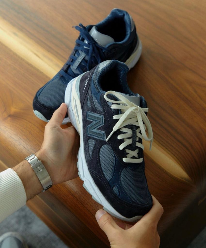 モデル名900番台最終値下げNew Balance ニューバランス m990ki3 kithコラボ